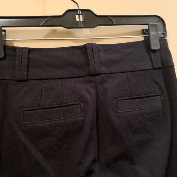 DBLACK PANTS IN GREAT CONDITION - Picture 5 of 12